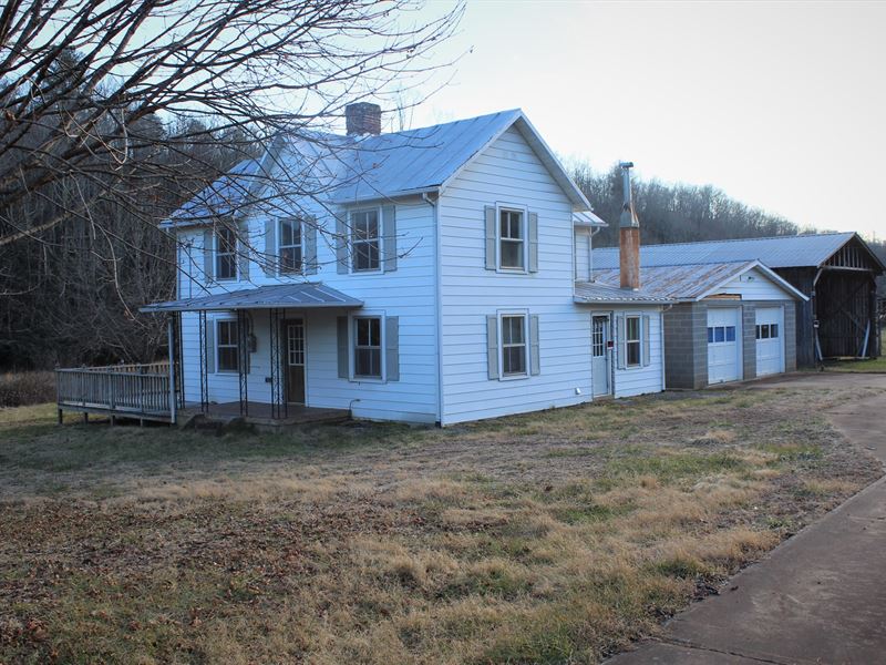 2 Story Farm House Fixer Upper : Patrick Springs : Patrick County : Virginia
