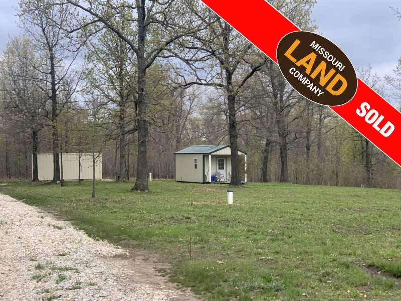 283.8 Acres Cabin Macks Creek Farm for Sale in Macks Creek, Camden