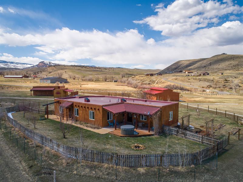 The Sundog Ranch : Lander : Fremont County : Wyoming