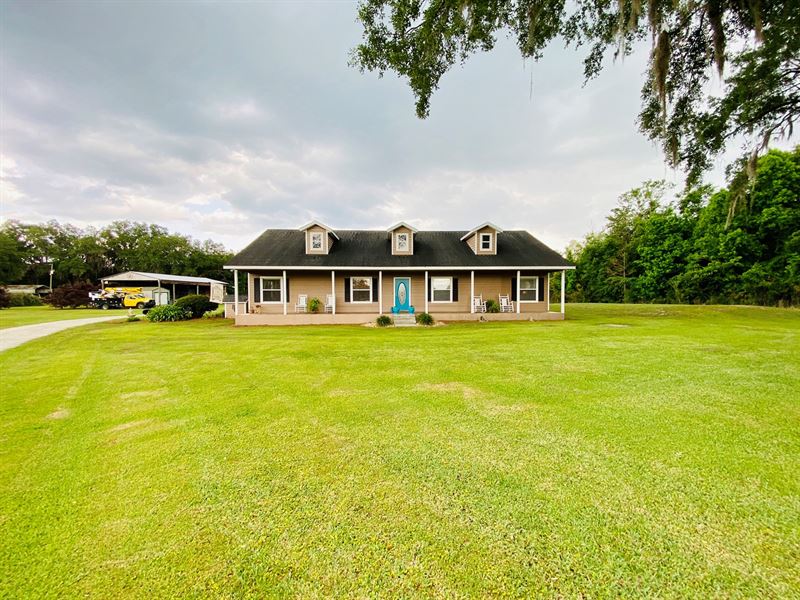 4 Bedrooms 2.5 Bathrooms 5 Secluded : Gainesville : Alachua County : Florida