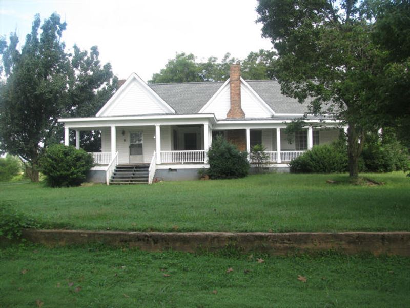 Northeast Georgia Farm / Acreage : Maysville : Jackson County : Georgia