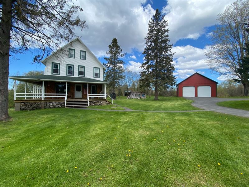 Country Farmhouse with Acreage : Camden : Lewis County : New York
