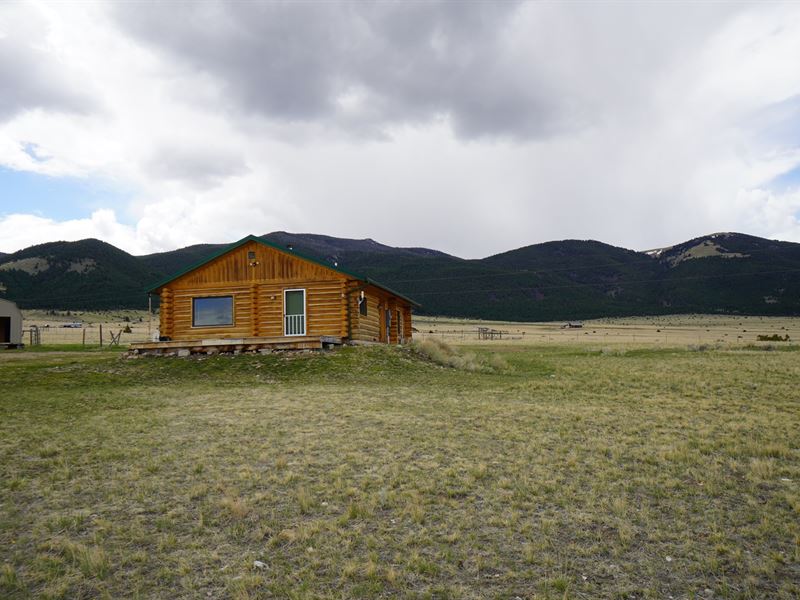 Montana Log Cabin Horse Property : Boulder : Jefferson County : Montana