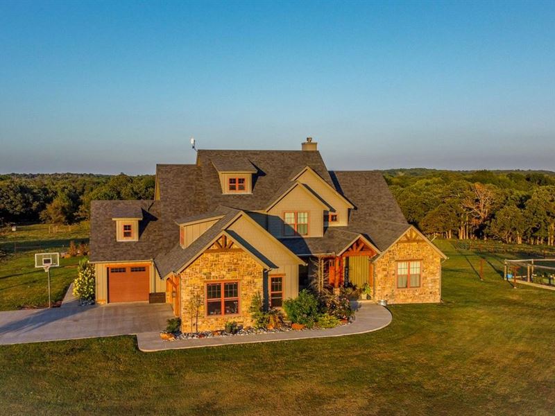 Buck Creek Ranch Farm for Sale in Stonewall, Pontotoc County