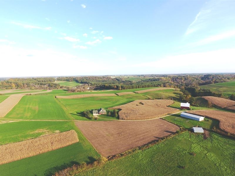 Beautiful Richland County Farm : Viola : Richland County : Wisconsin