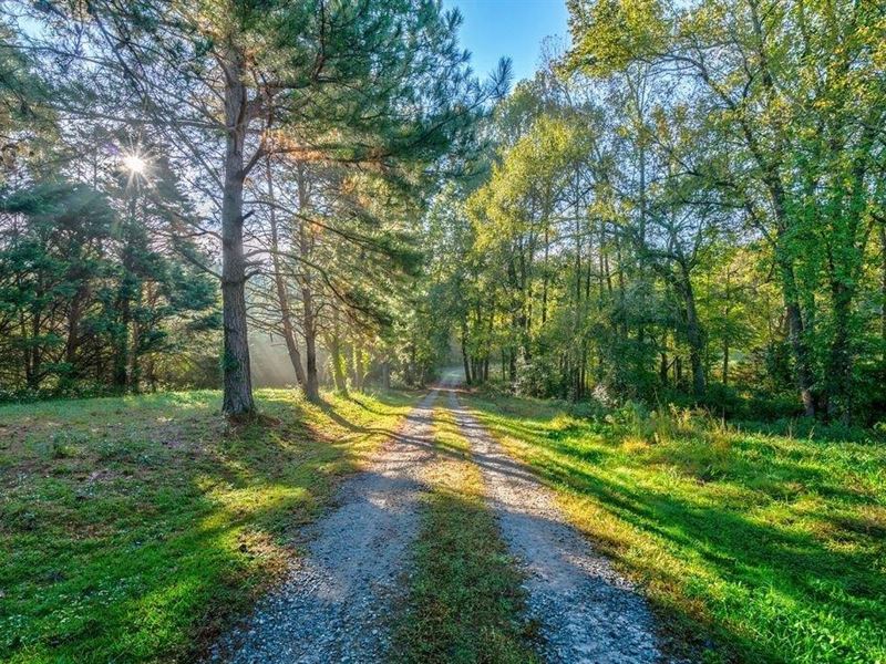 Retreat at Uniwatti Creek : Lavonia : Franklin County : Georgia