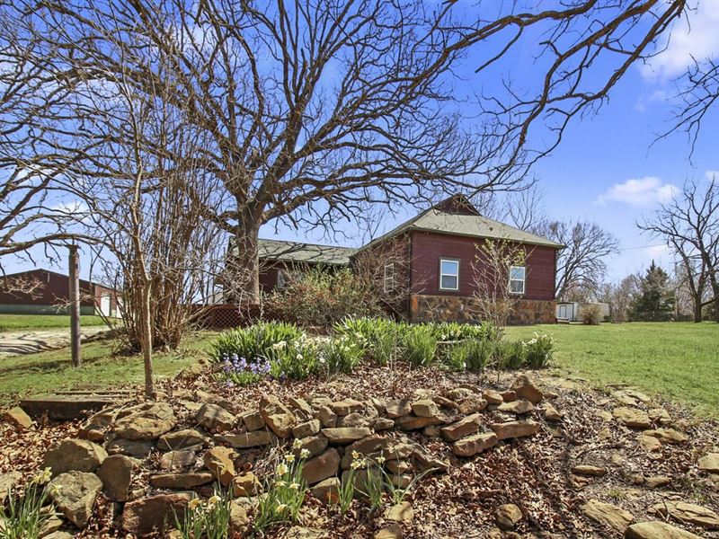 Small Acreage Farm with Beautiful, Farm for Sale in Kansas, 311225