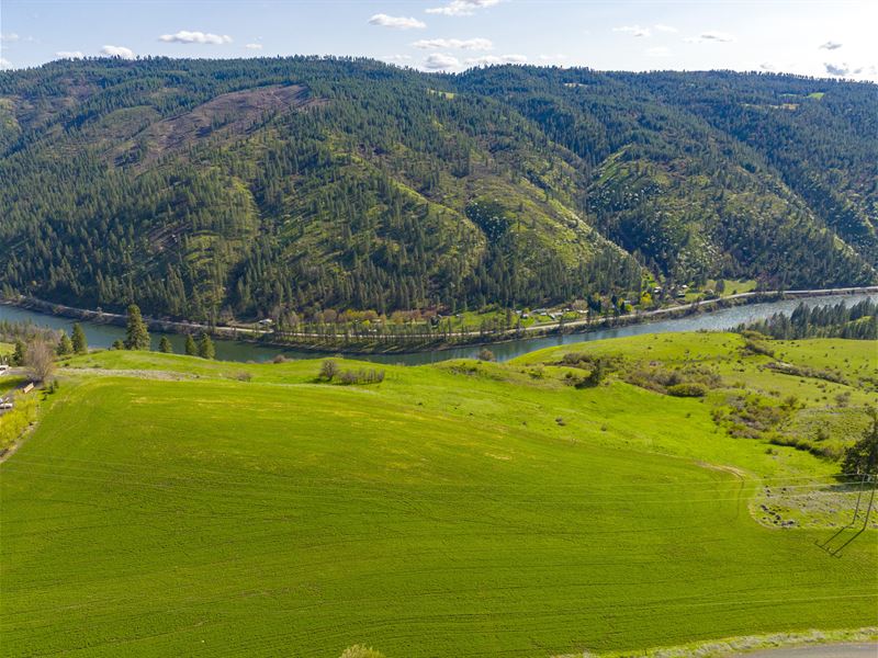 Scenic Views at Sunnyside Bench : Lenore : Nez Perce County : Idaho