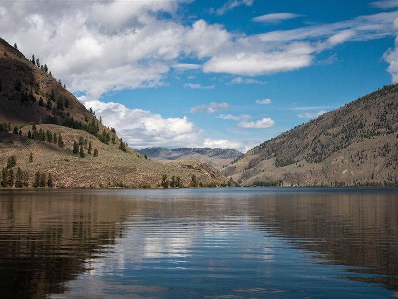 Palmer Lake Retreat : Oroville : Okanogan County : Washington