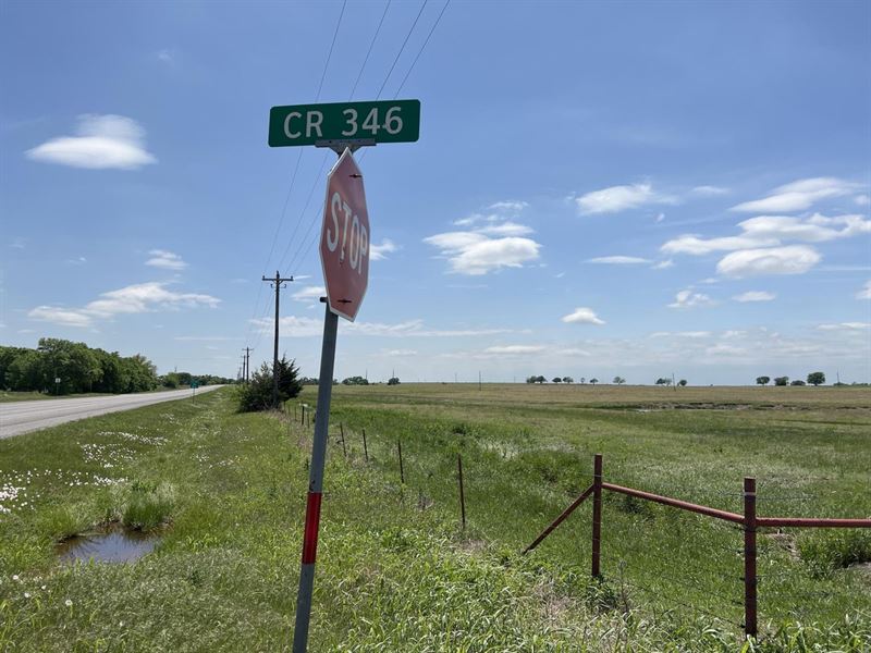 Land for Sale with Road Frontage : Era : Cooke County : Texas