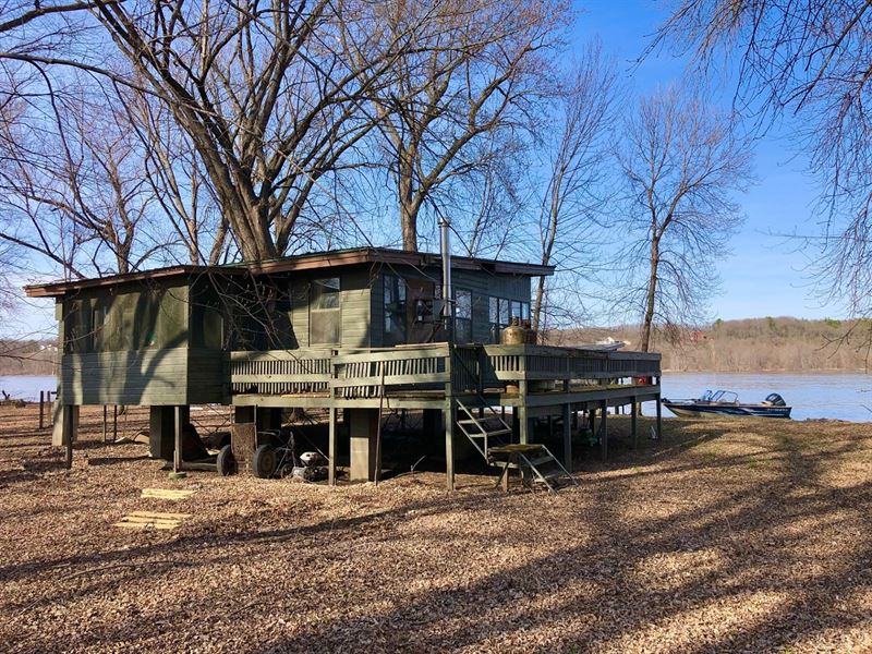 7 Acres, Cabin in Goodhue County : Red Wing : Goodhue County : Minnesota