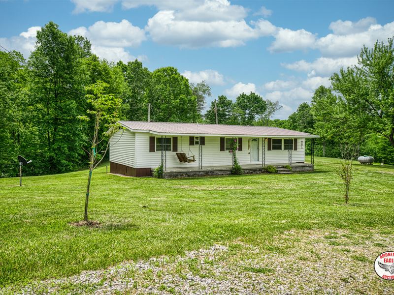 91+/- Acres, DW Mobile Home & Barn : Albany : Clinton County : Kentucky