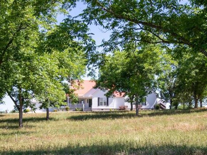 Picturesque Farm, Farmhouse : Vienna : Dooly County : Georgia