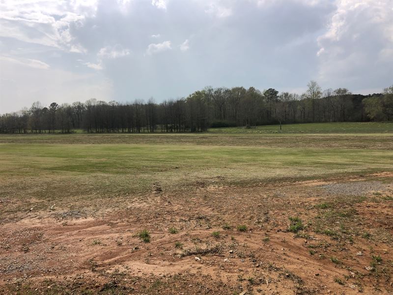 Beautiful Farm on Chattooga River : Summerville : Chattooga County : Georgia