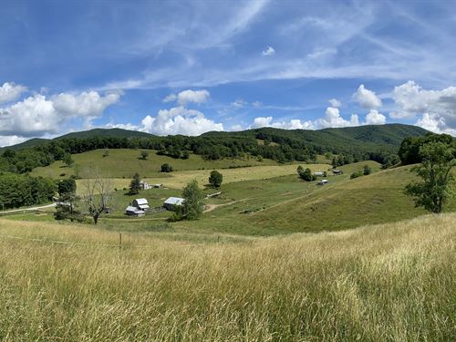 The Jewel of The Appalachians : Sugar Grove : Smyth County : Virginia