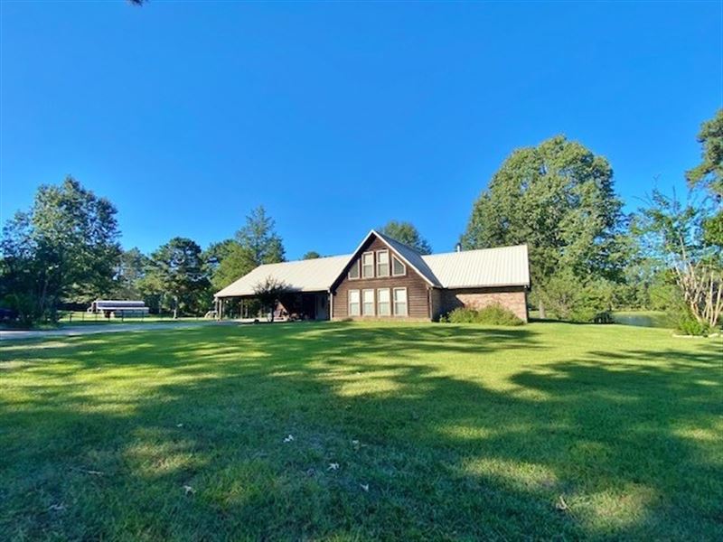 Rustic Home & 36 Acres with 4 : Wesson : Copiah County : Mississippi