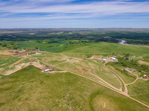 Crow Creek Ranch : Broadus : Powder River County : Montana