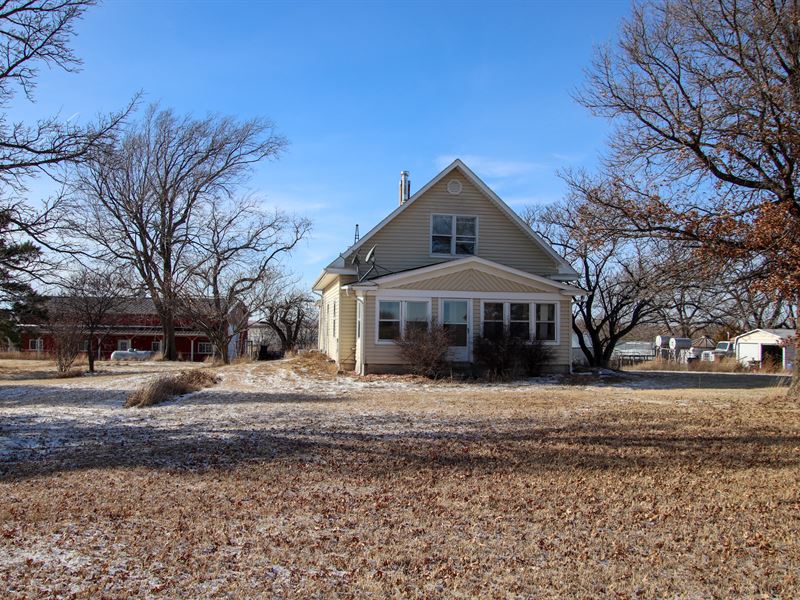 100 Acres in Eskridge, Kansas, Farm for Sale in Kansas, 340241 FARMFLIP