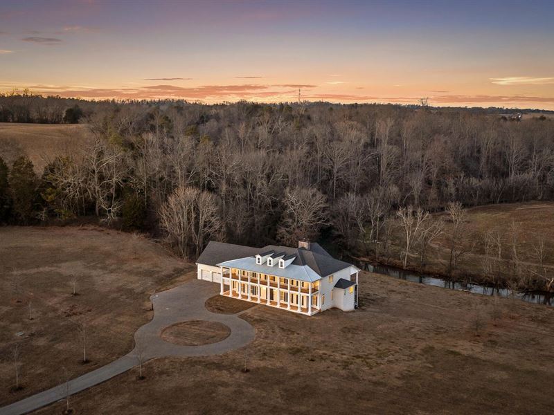 Classic TN Acreage Estate : Sweetwater : Monroe County : Tennessee