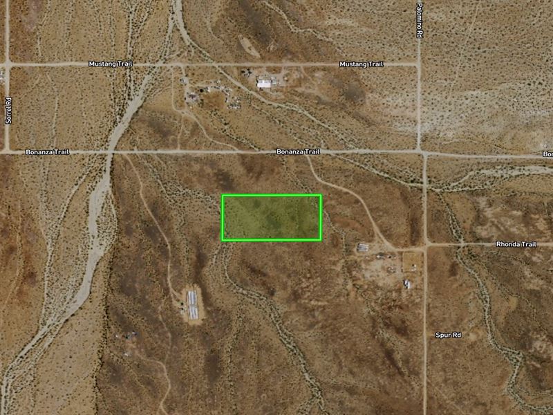 5 Acres Near The Mojave Desert : Helendale : San Bernardino County : California
