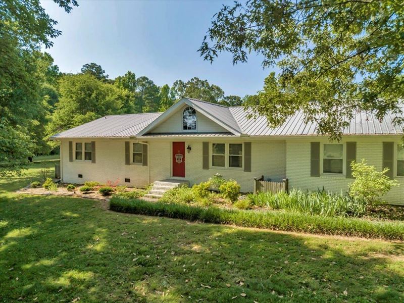 Beautiful Farm Bordering National : Summerville : Walker County : Georgia