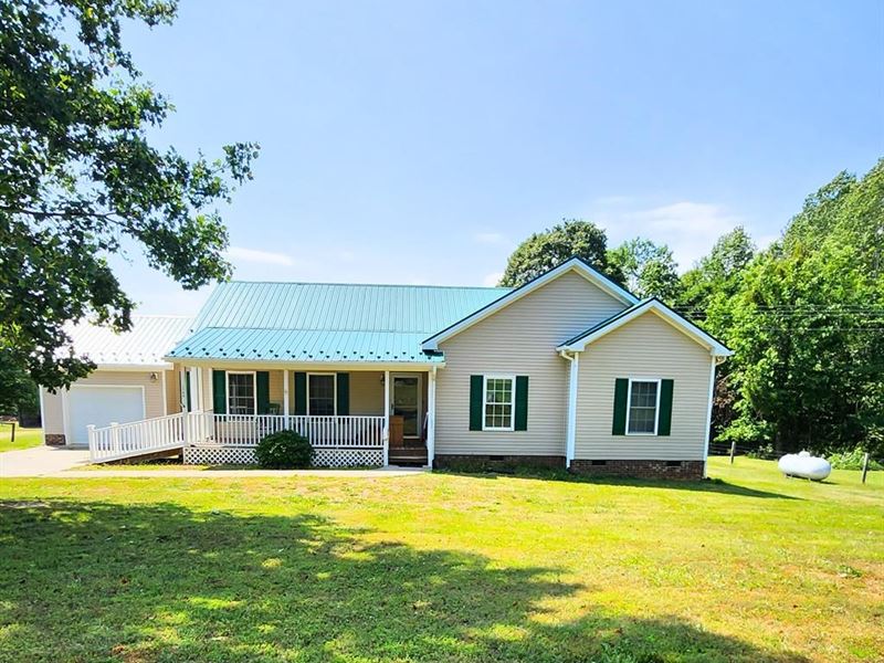 Exceptional Equestrian Property : Vernon Hill : Halifax County : Virginia