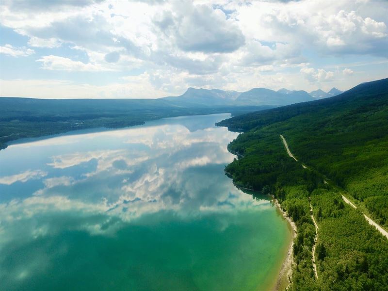 Magical Lake Views : Babb : Glacier County : Montana