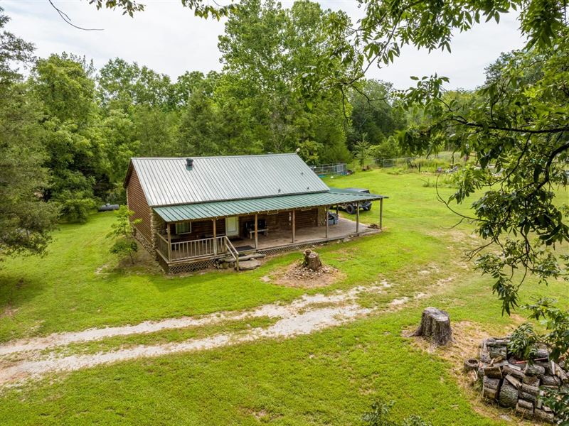3 Bed 1 Bath, 32 Acres, Log Cab : Melbourne : Izard County : Arkansas
