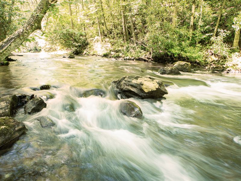 Buck Creek Fishing Retreat Brady, Farm for Sale in North Carolina