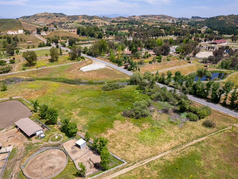 Equestrian Property : Murrieta : Riverside County : California