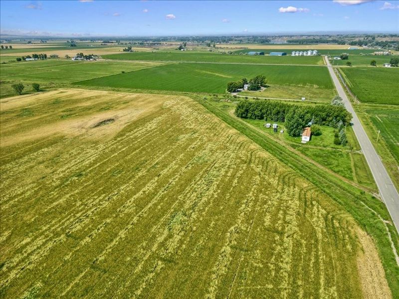 Build Your Own Ranchette Lot : Huntley : Yellowstone County : Montana