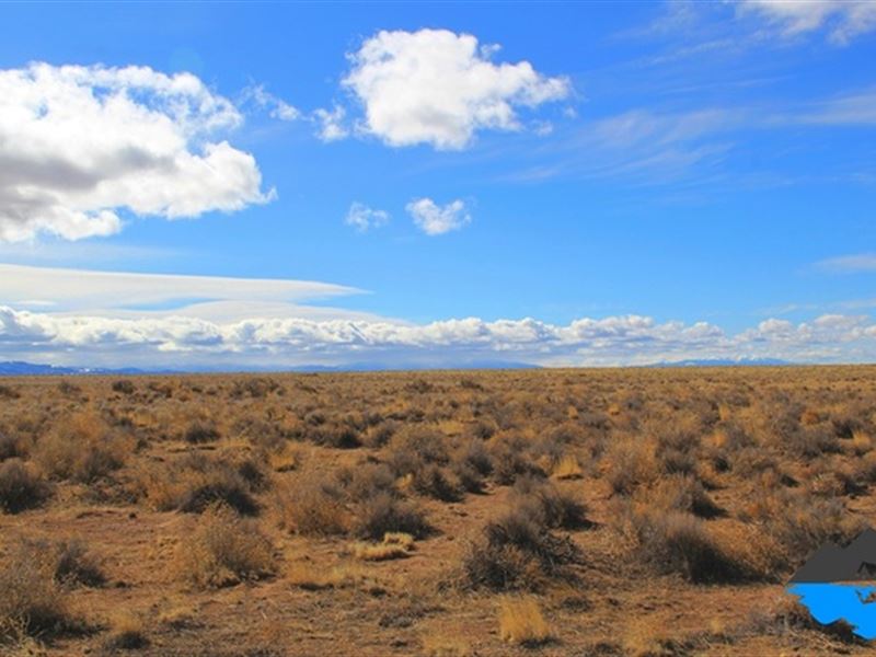 Convenience Check & Mountain Views : Colorado : Costilla County : Colorado