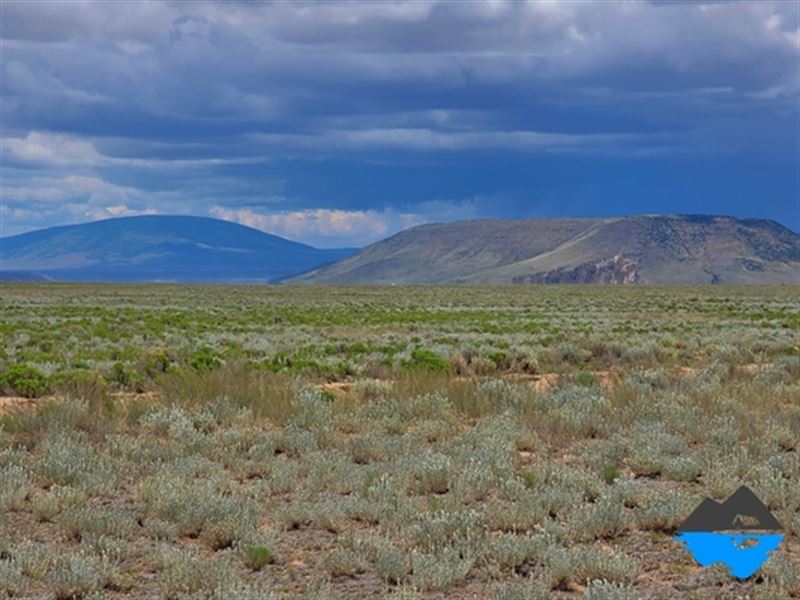 Mountain Cabin, Rivers & Dunes : San Acacio : Costilla County : Colorado