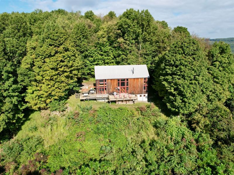 Ligonier's Mountain Retreat : Latrobe : Westmoreland County : Pennsylvania