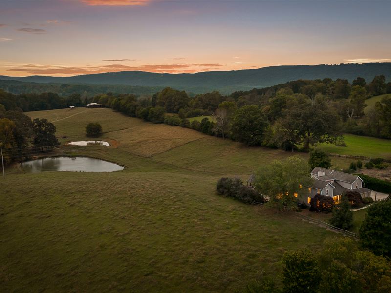 Convenient Farm Near Chatt, TN : Soddy-Daisy : Hamilton County : Tennessee