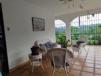 7.95 Acres, Workshop and 3 Houses : Paraiso Cartago : Costa Rica