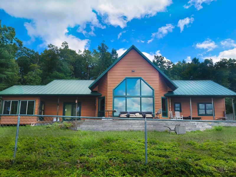 Lake Home & 60 Acre Lake : Warrens : Jackson County : Wisconsin