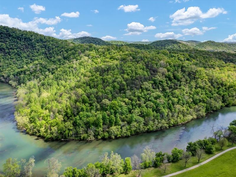 Unrestricted Riverfront Property, Farm for Sale in Tennessee, 363750