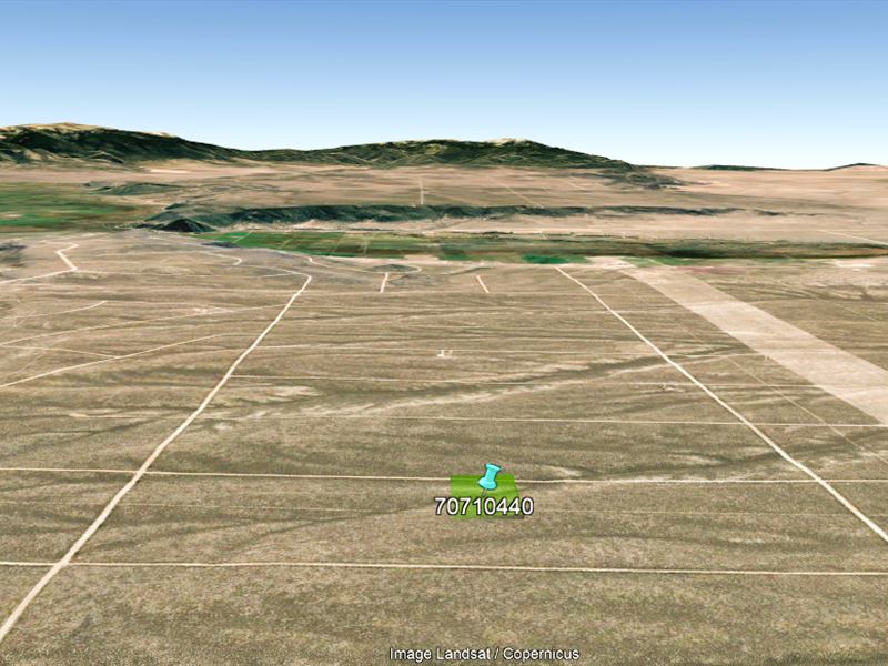 5 Acres That Boosts Potentials : San Luis : Costilla County : Colorado