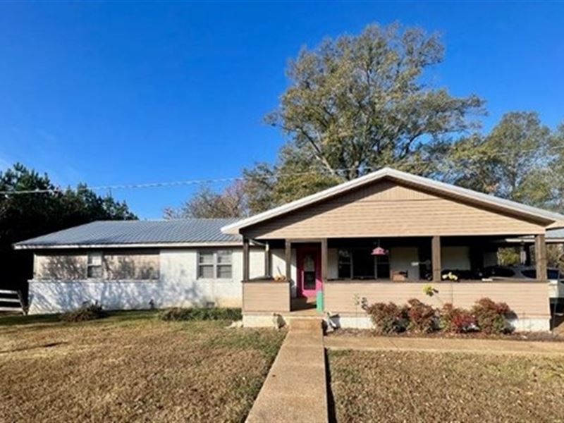 7 Acres with A Home in Tallahatchie : Charleston : Tallahatchie County : Mississippi