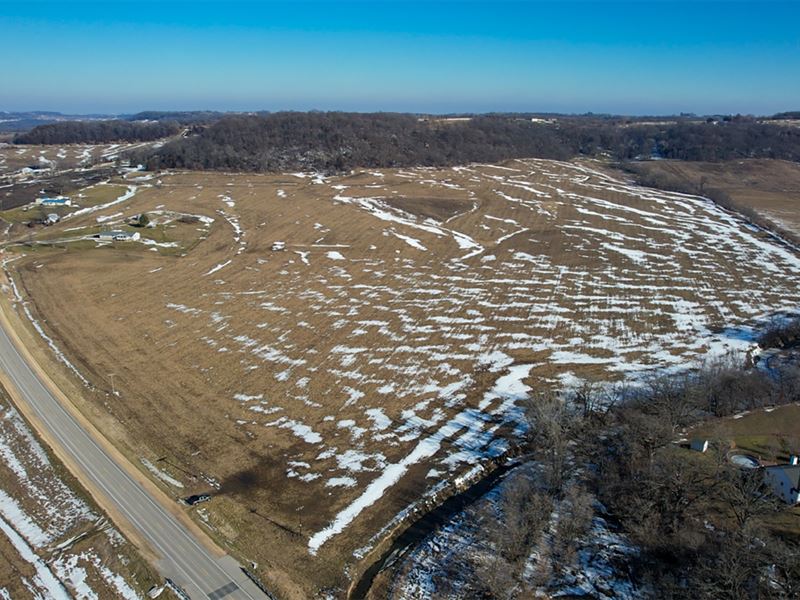 Clayton County, Iowa Land Auction : Strawberry Point : Clayton County : Iowa