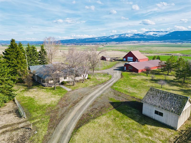 Rural Farmhouse On Acreage, Farm for Sale in Idaho, 371187 FARMFLIP