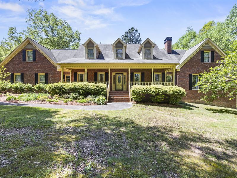 Custom Home on 13+ Acres, Farm for Sale in 373163 FARMFLIP