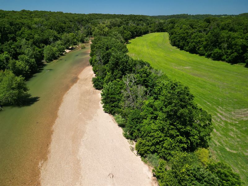 300 Acre Ranch with Live Water : Ava : Douglas County : Missouri