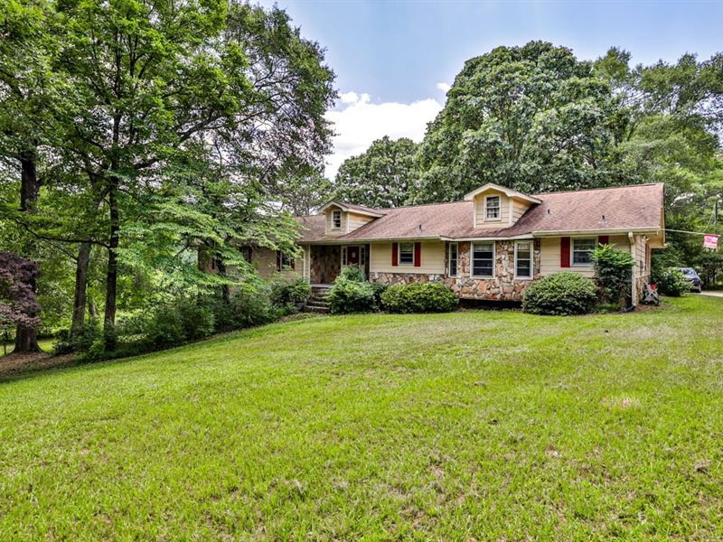 Horse Farm, Pond & Creeks, Farm for Sale in 377908 FARMFLIP