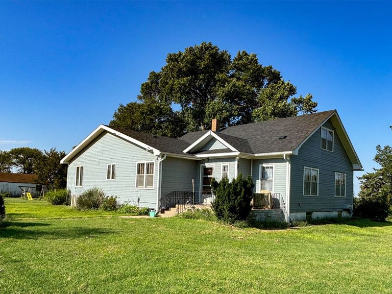 Farmhouse on The Plains, Farm for Sale in Kansas, 382268 FARMFLIP