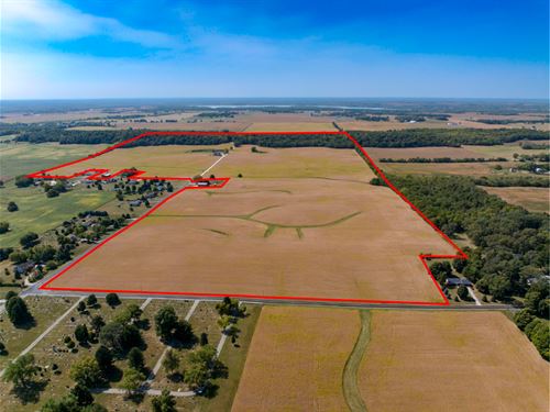 Beautiful Custom Home on 211 Acres : South Vienna : Clark County : Ohio