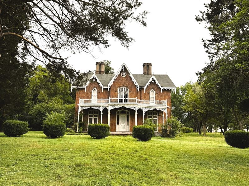Auction, Historic Cedarhurst Home : Holly Springs : Marshall County : Mississippi