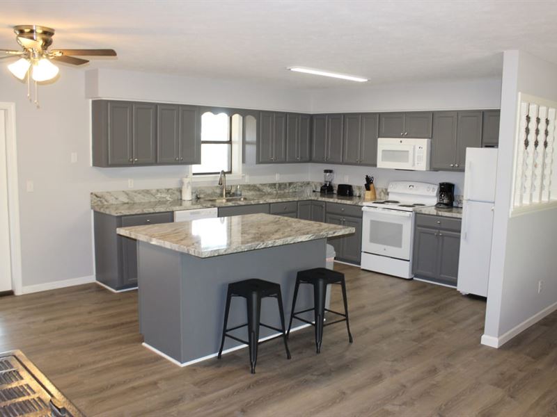 Charming Retreat in The Heart Of Th : Marshall : Searcy County : Arkansas
