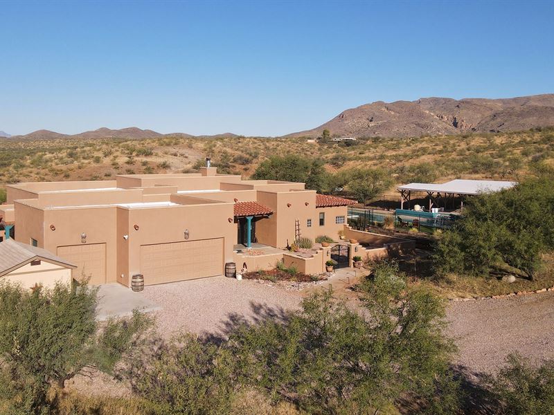 Southwest Custom Home : Amado : Pima County : Arizona
